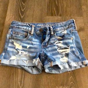 American Eagle Super Stretch jean shorts. Size 4